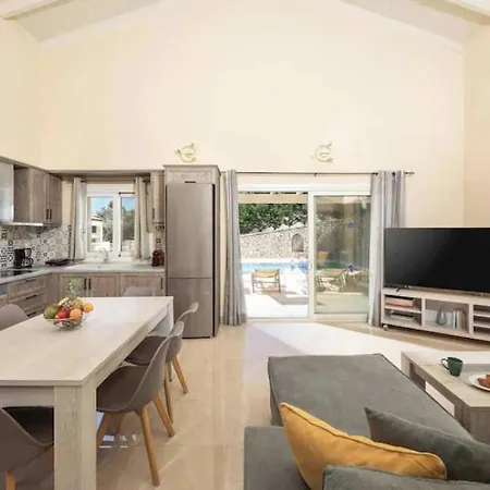 Koufiotissa Private Pool Retreat - Corfu Lux Gem Vilă Ágios Matthaíos